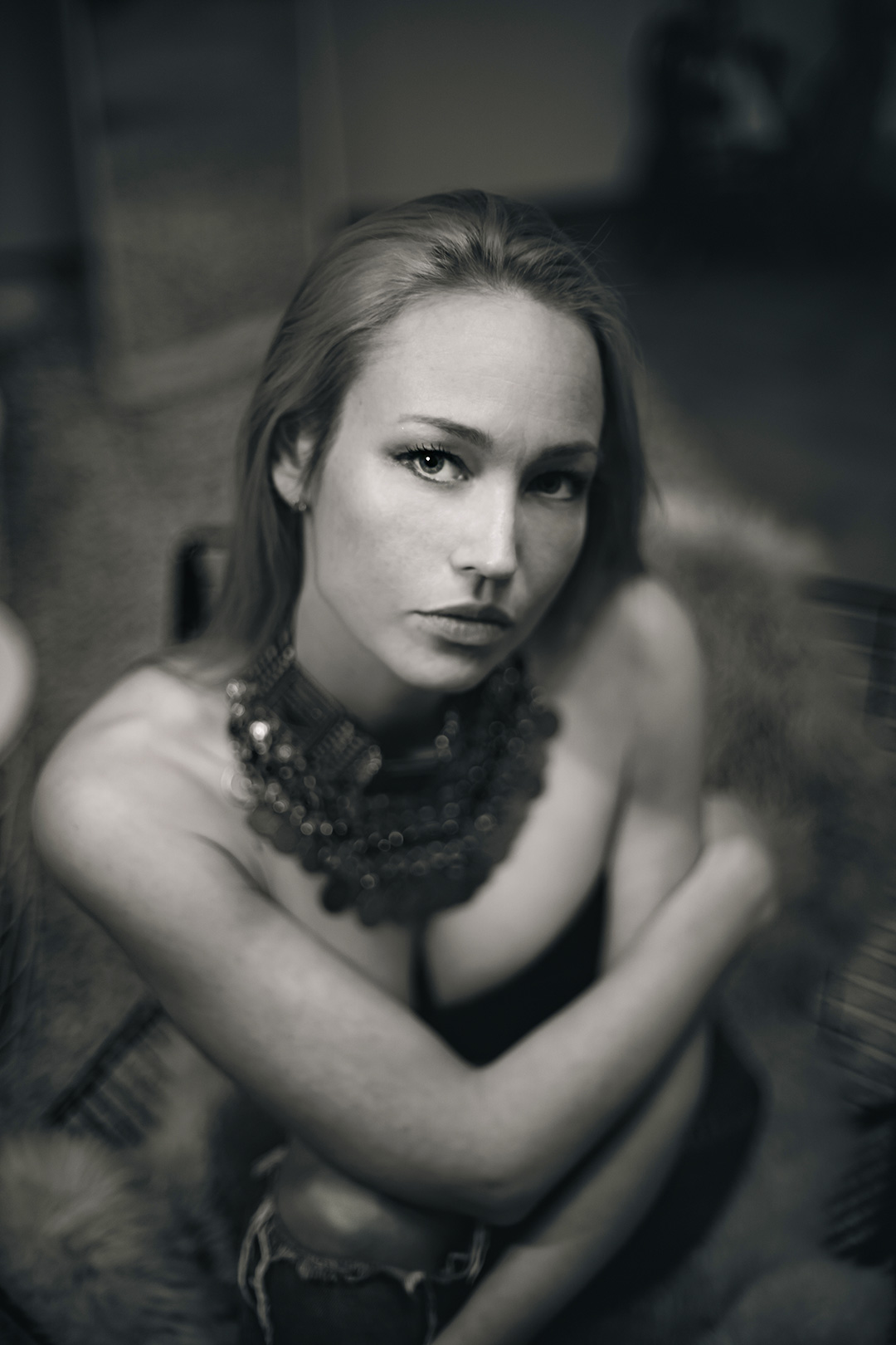 Portraits Photography black and White made at Home aof Alize